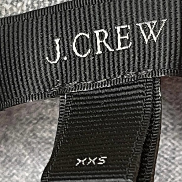 J.Crew Gray 100% Merino Wool Minimalist V-neck Sweater XXS 2XS Petite Friendly - Picture 9 of 9